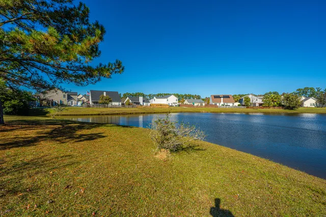 $430,000 | 444 Jamestown Drive, Summerville, SC 29486