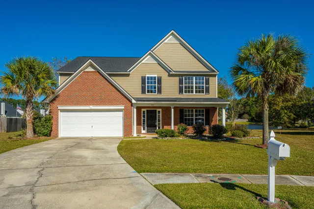 $430,000 | 444 Jamestown Drive, Summerville, SC 29486