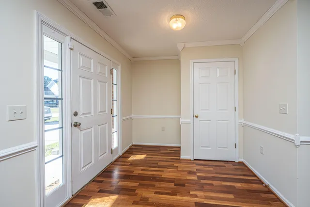 $430,000 | 444 Jamestown Drive, Summerville, SC 29486