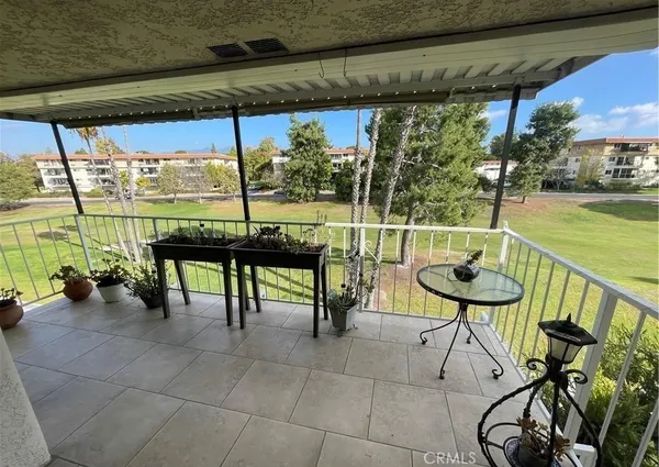 $2,600 | 2390 Via Mariposa West, Unit 3C, Laguna Woods, CA 92637
