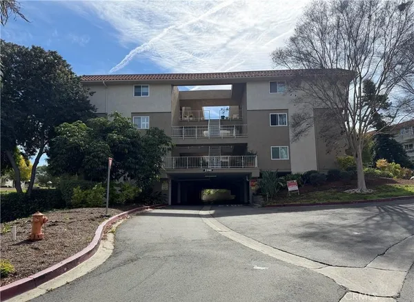 $2,600 | 2390 Via Mariposa West, Unit 3C, Laguna Woods, CA 92637