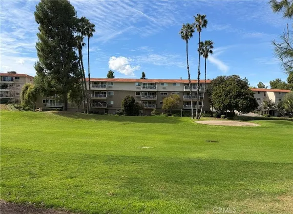 $2,600 | 2390 Via Mariposa West, Unit 3C, Laguna Woods, CA 92637