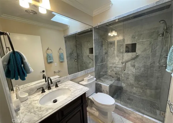 $2,600 | 2390 Via Mariposa West, Unit 3C, Laguna Woods, CA 92637