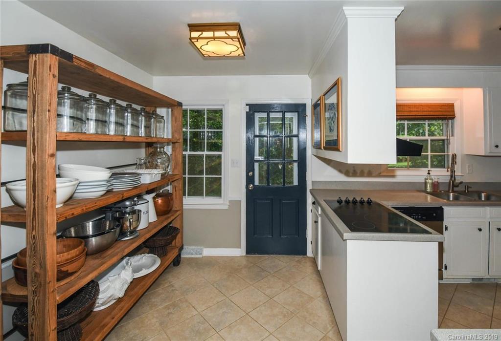 3027 Goneaway Road Charlotte, NC 28210 - Photo 12 of 32 Gallery Image 12