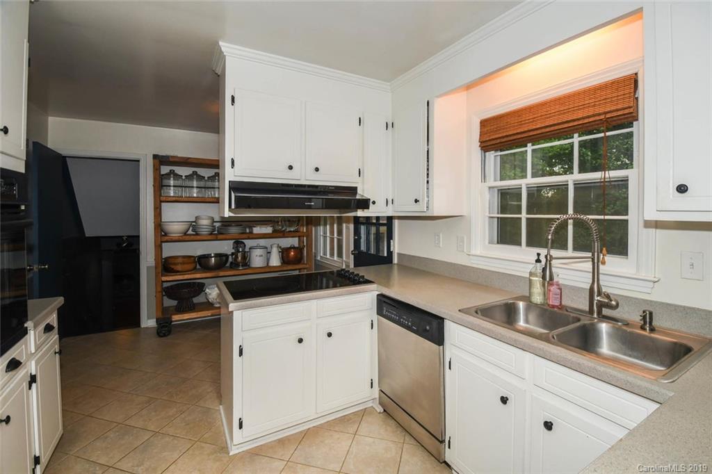 3027 Goneaway Road Charlotte, NC 28210 - Photo 14 of 32 Gallery Image 14