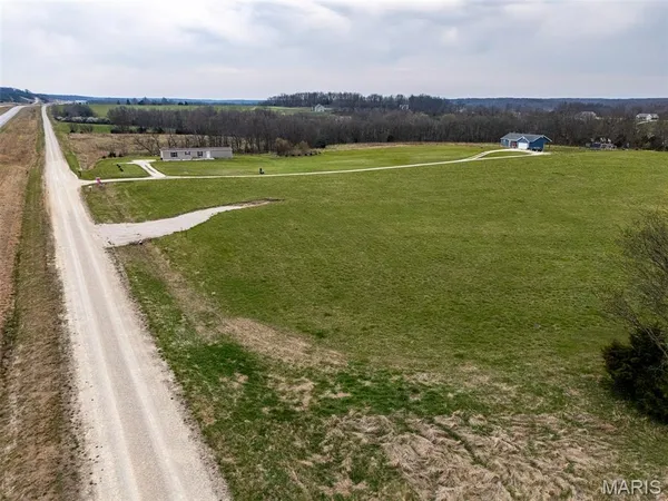 $1 | 0 Highway 61 Outer Road, Frankford, MO 63441