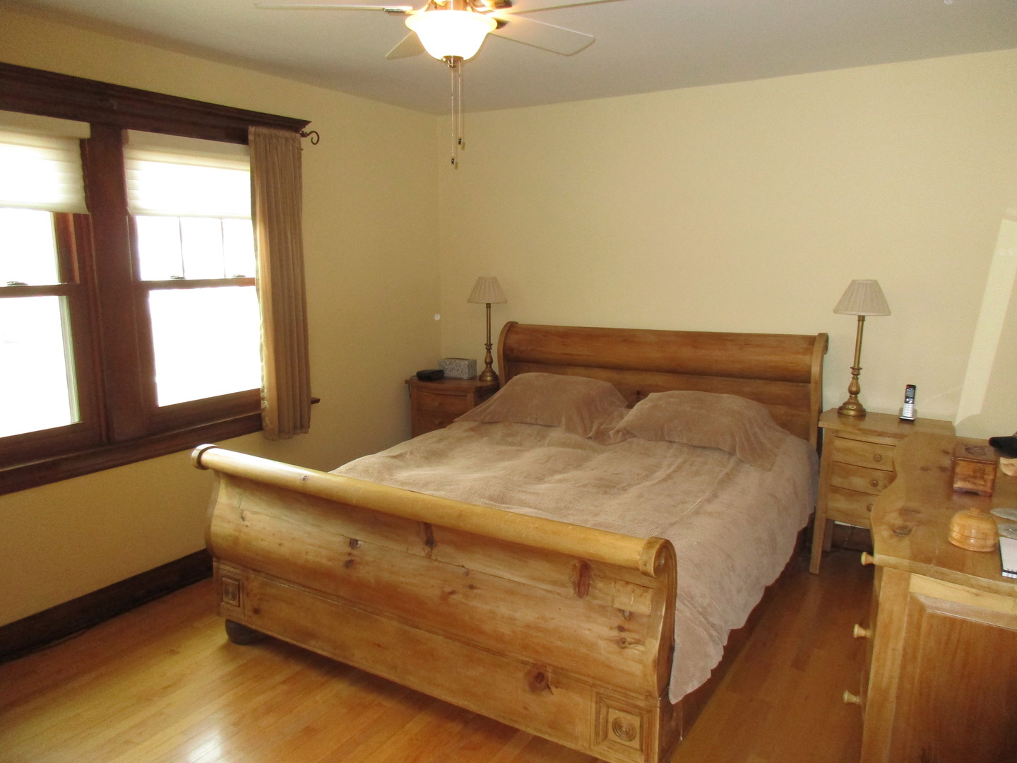 317 Shenstone Road Riverside, IL 60546 - Photo 15 of 21 a bedroom with a bed and window