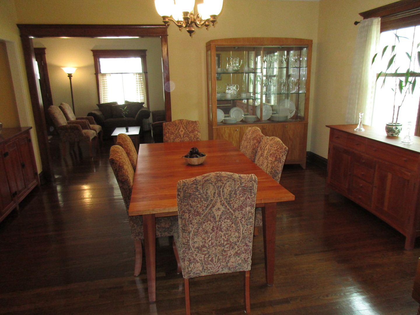 317 Shenstone Road Riverside, IL 60546 - Photo 6 of 21 a view of a dining room with furniture and wooden floor