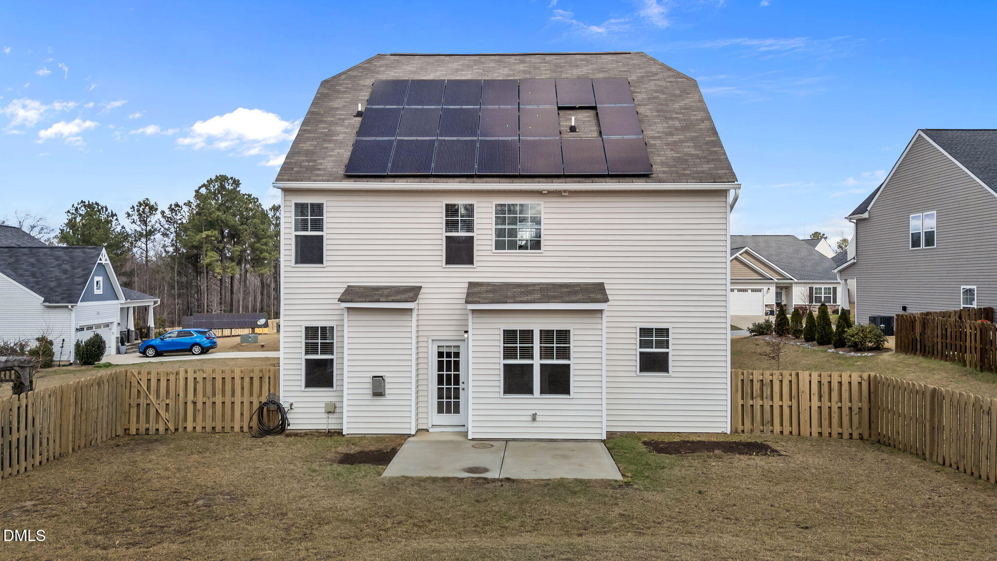 41 Solstice Lane Garner, NC 27529 - Photo 25 of 33 a front view of a house with a garage