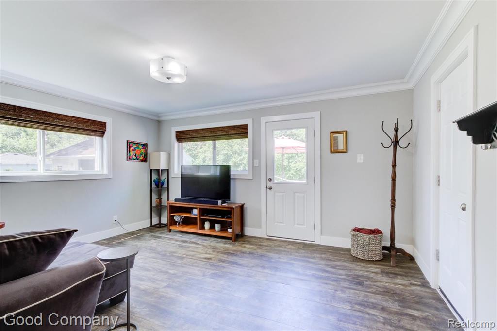 31295 West Rutland Street Beverly Hills, MI 48025 - Photo 18 of 52
