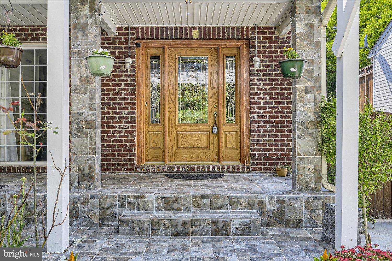 9236 Stream View Lane Laurel, MD 20723 - Photo 4 of 33