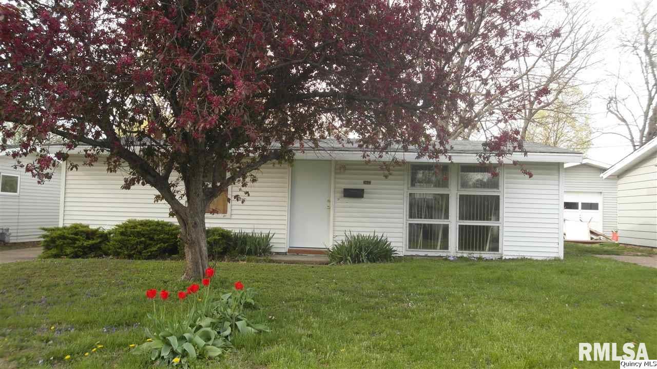 2035 Maple Street Quincy, IL 62301 - Photo 1 of 1 Gallery Image 1