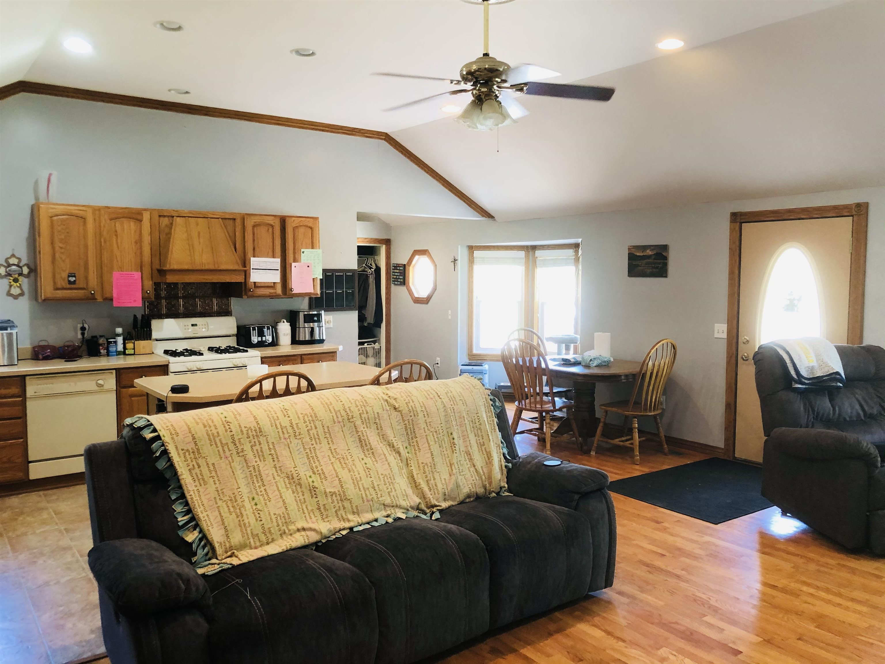 9059 North Seymour Road Flushing, MI 48433 - Photo 18 of 26 50111024-17.JPG