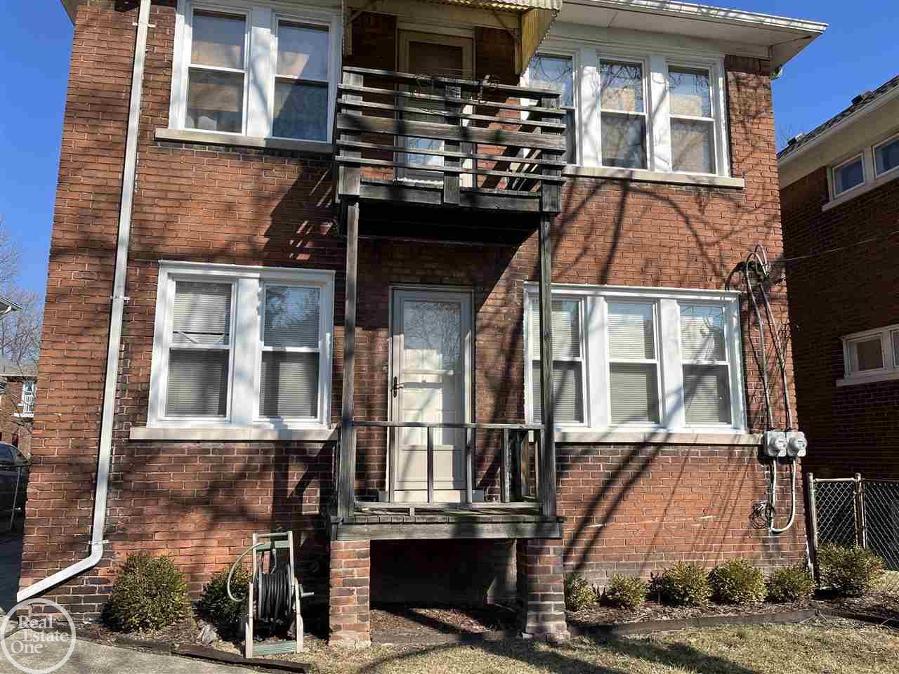 857-859 Nottingham Road Grosse Pointe, MI 48230 - Photo 25 of 38 50067774-25.JPG