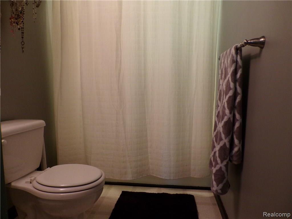 9650 Gibbs Road Clarkston, MI 48348 - Photo 15 of 27 Gibbs_Tucker 081.JPG
