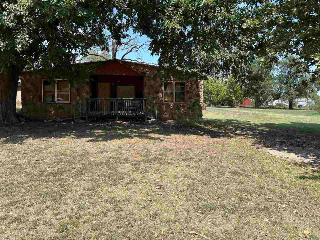 511 East Maple Avenue Perry, OK 73077 - Photo 1 of 2 Gallery Image 1