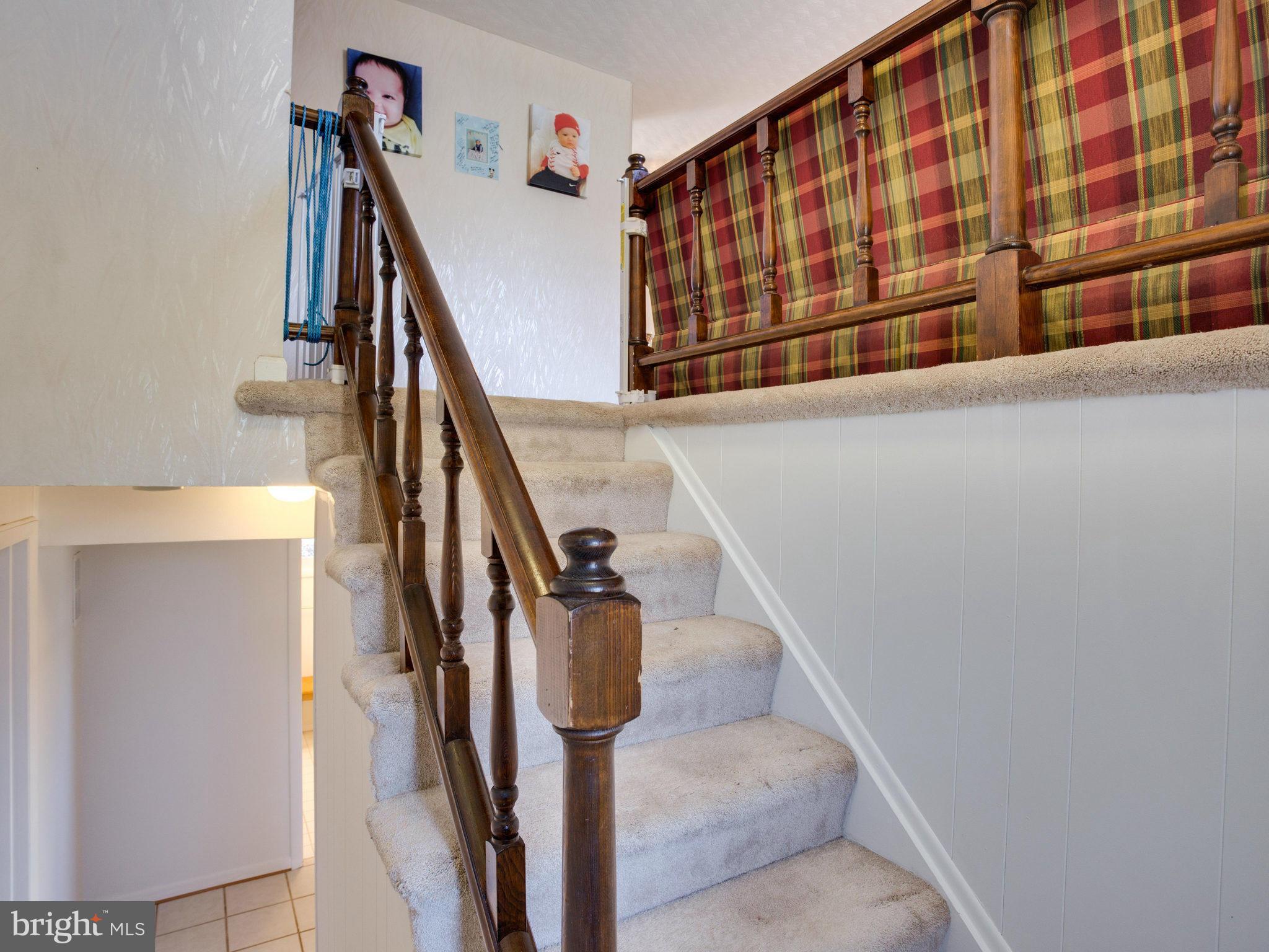 617 West Poplar Road Sterling, VA 20164 - Photo 2 of 30 Entry foyer
