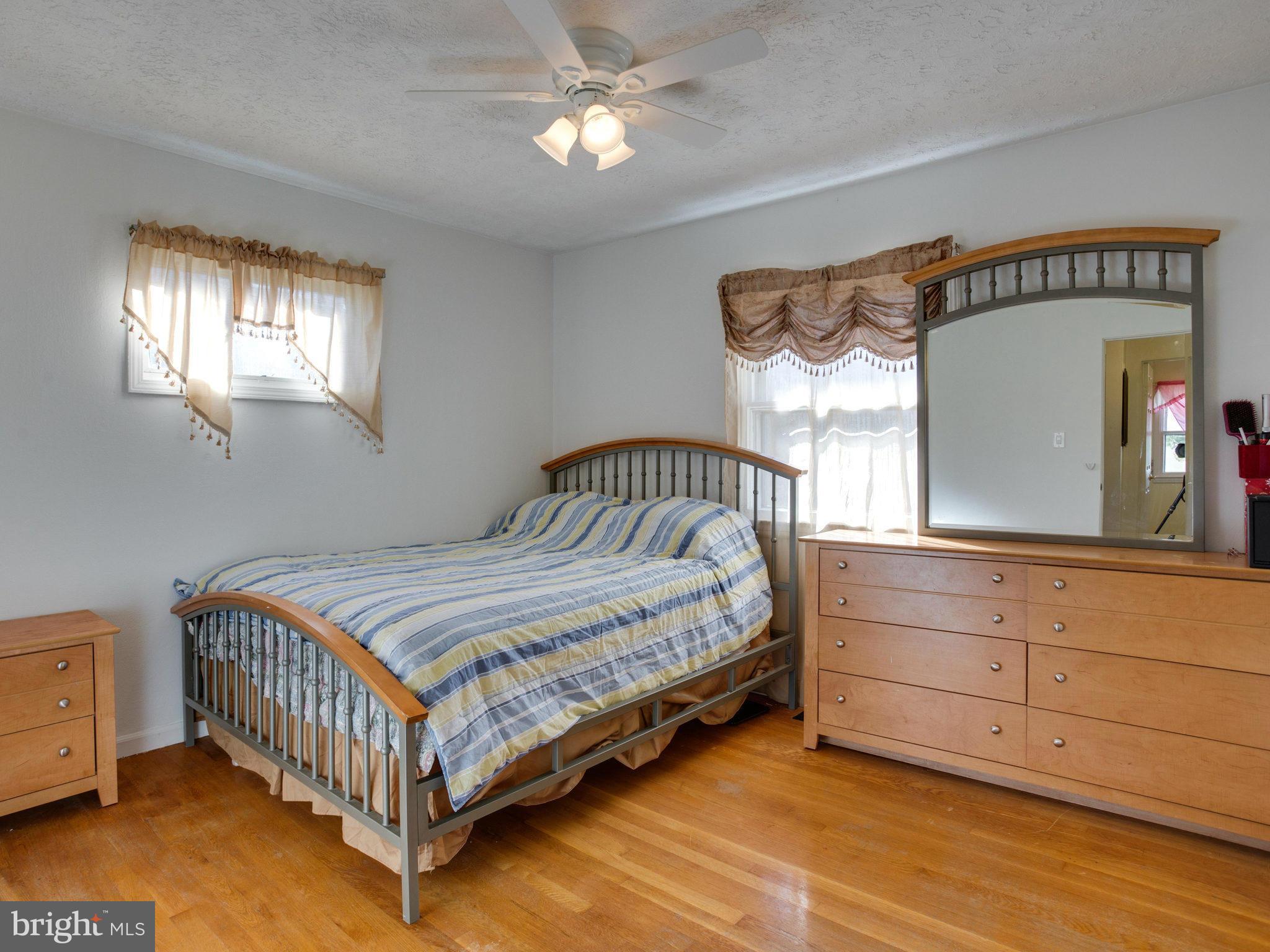 617 West Poplar Road Sterling, VA 20164 - Photo 13 of 30 Bedroom (Master)