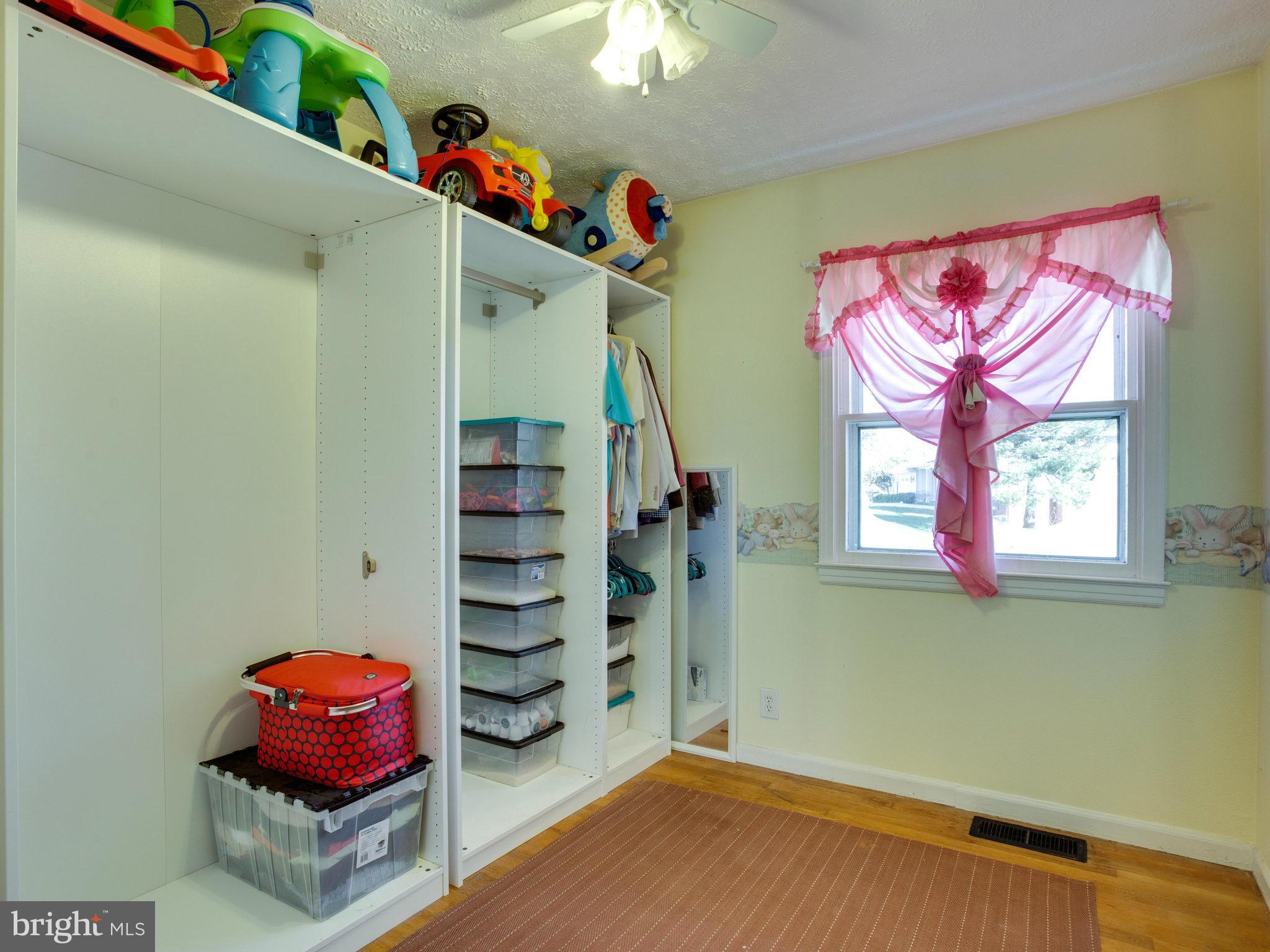 617 West Poplar Road Sterling, VA 20164 - Photo 16 of 30 Bedroom