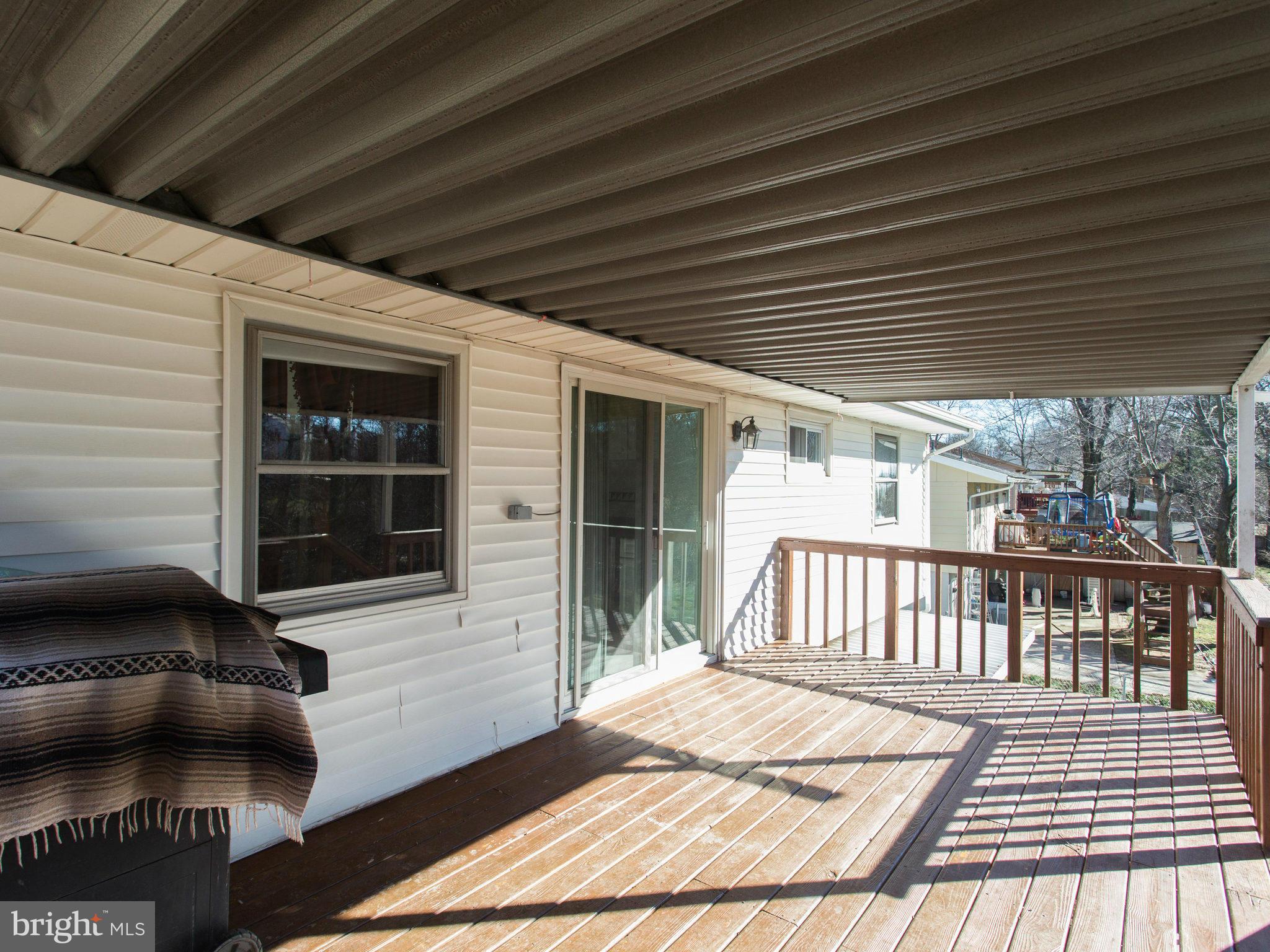 617 West Poplar Road Sterling, VA 20164 - Photo 25 of 30 Exterior (Rear)