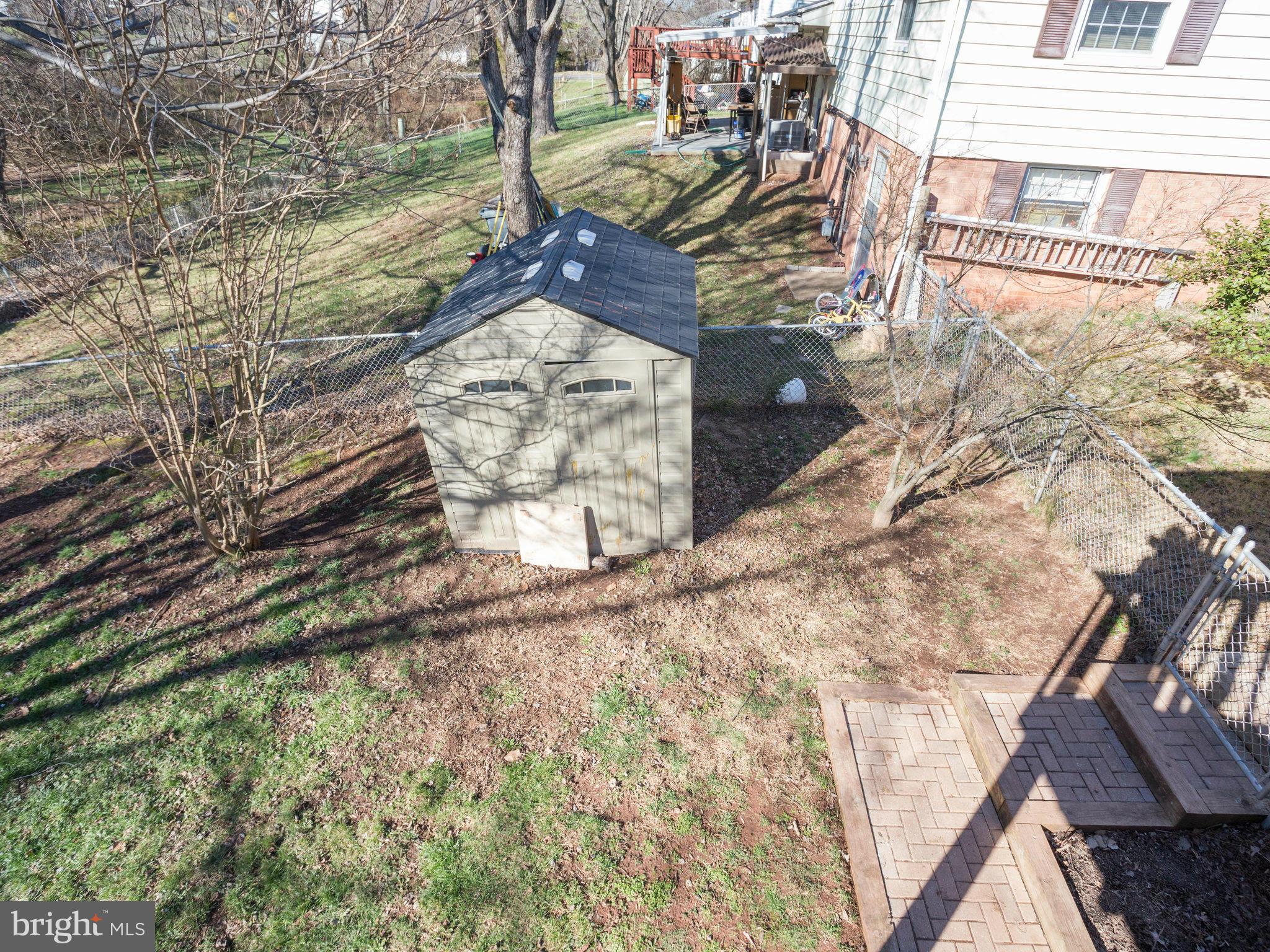 617 West Poplar Road Sterling, VA 20164 - Photo 27 of 30 Exterior (Rear)