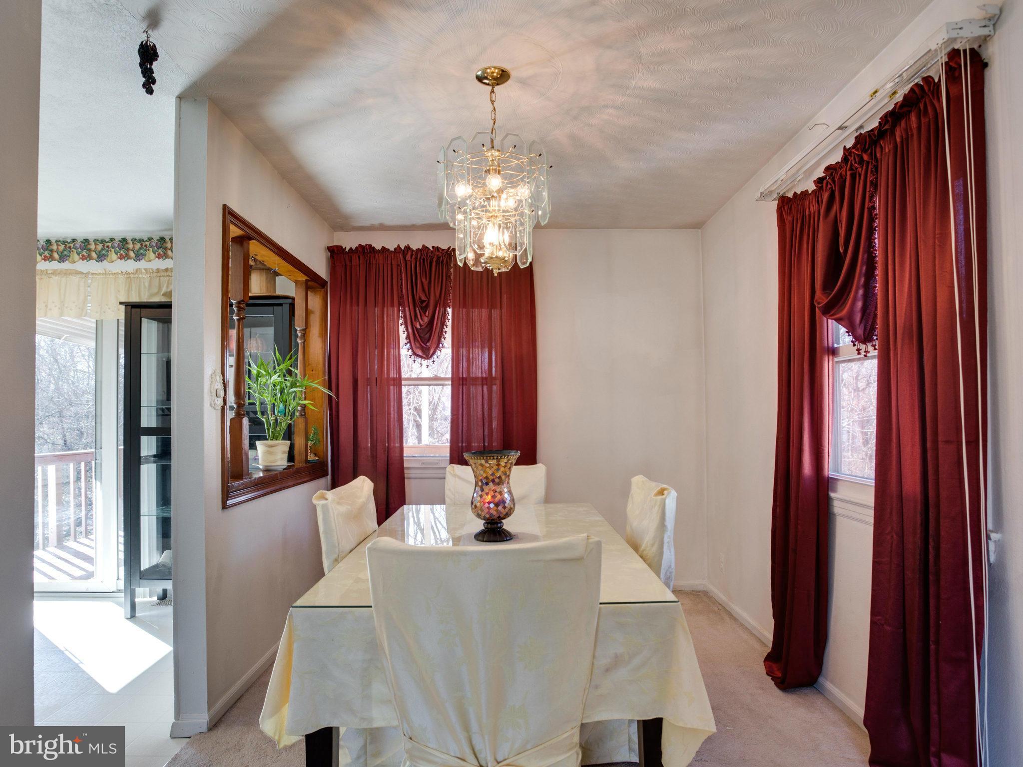 617 West Poplar Road Sterling, VA 20164 - Photo 8 of 30 Dining Room