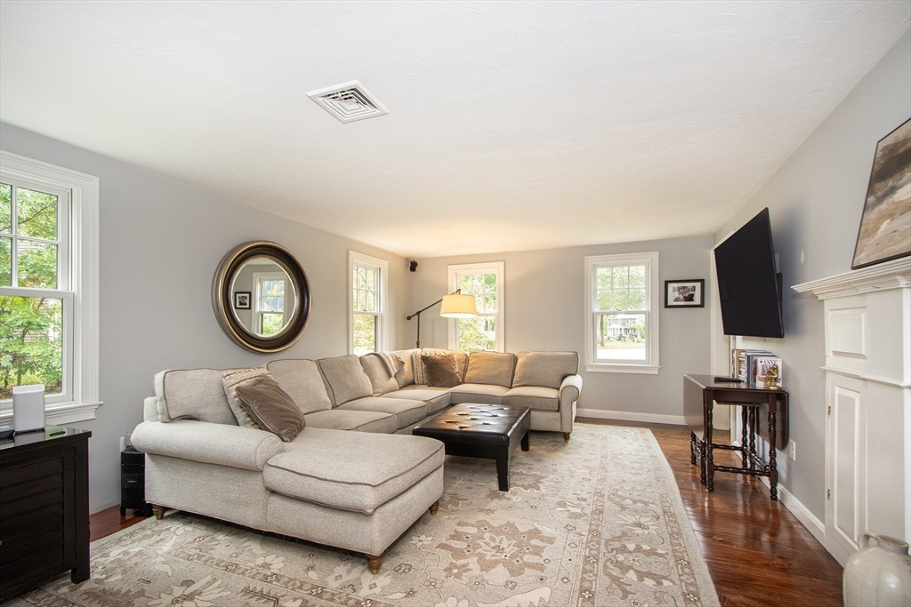 31 Kathy's Path Scituate, MA 02066 - Photo 11 of 33