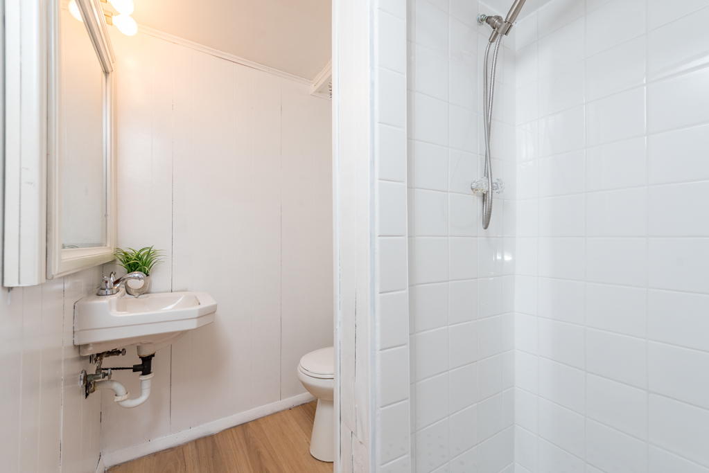 2029 Edgewood Road Waukegan, IL 60087 - Photo 14 of 17 Gallery Image 14