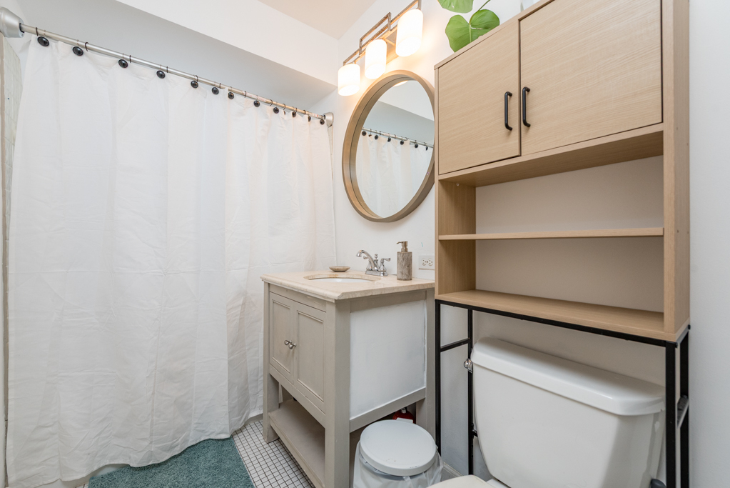 2029 Edgewood Road Waukegan, IL 60087 - Photo 15 of 17 Gallery Image 15