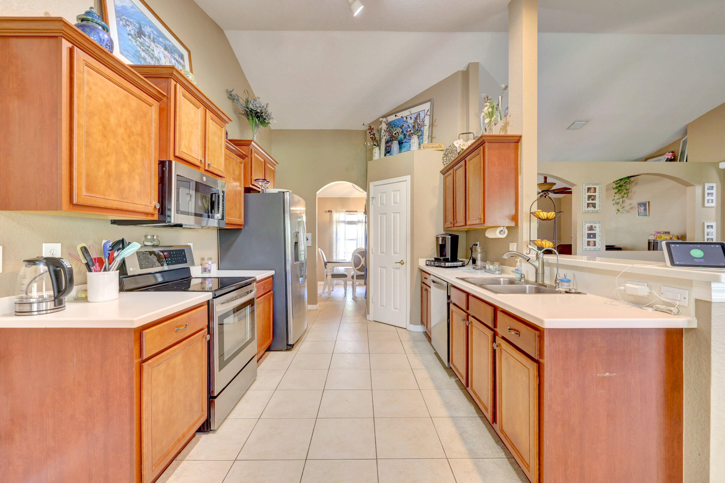 4638 Southwest Inagua Street Port St. Lucie, FL 34953 - Photo 16 of 57 15_632a6853_4_5_6_7