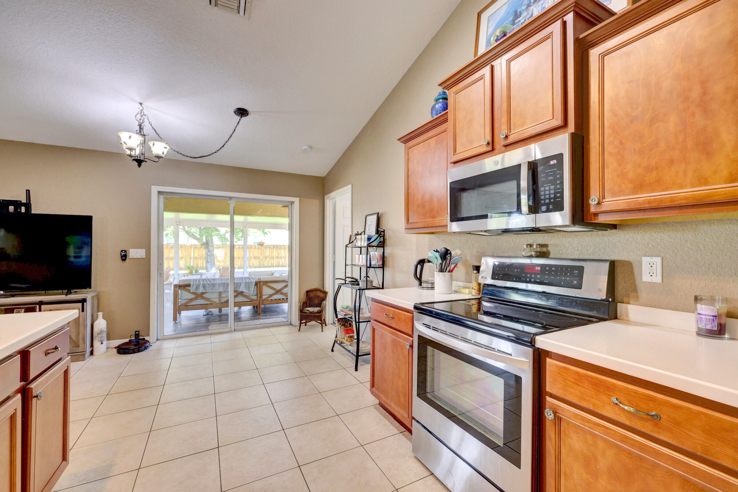 4638 Southwest Inagua Street Port St. Lucie, FL 34953 - Photo 18 of 57 17_632a6863_4_5_6_7