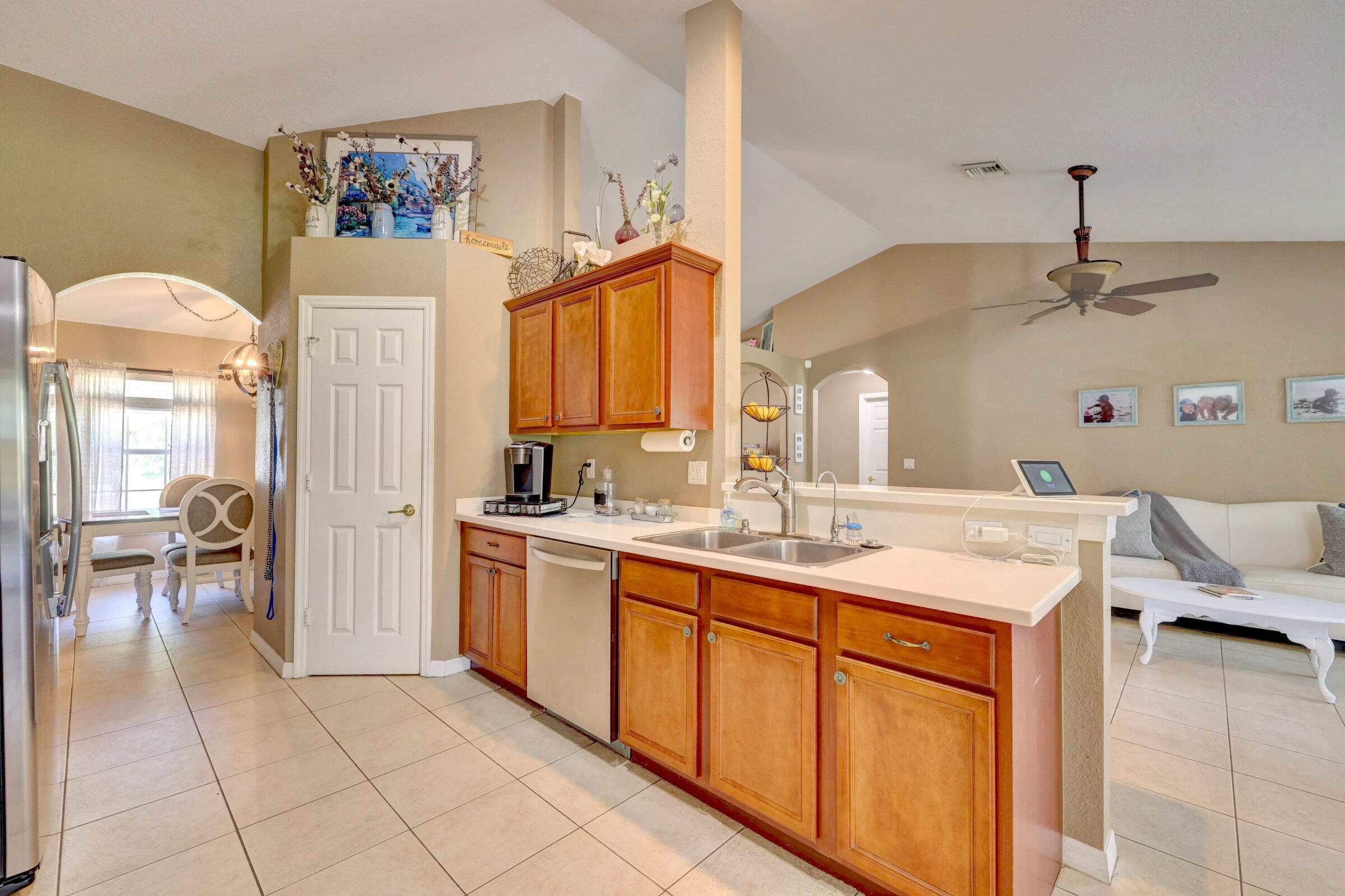 4638 Southwest Inagua Street Port St. Lucie, FL 34953 - Photo 19 of 57 18_632a6868_69_70_71_72