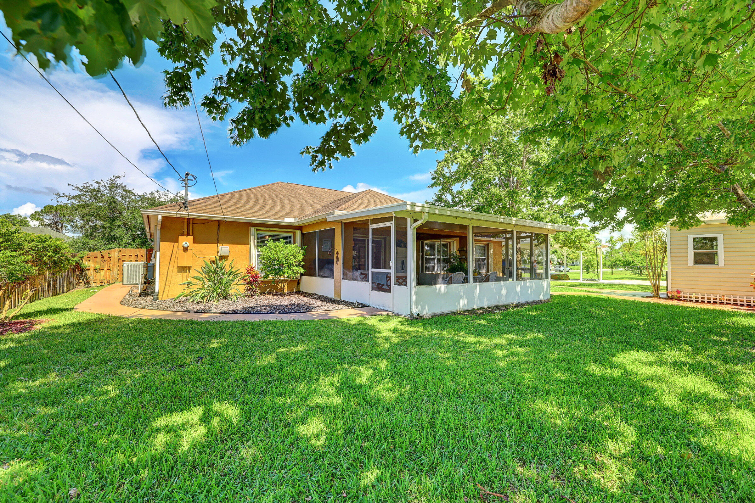 4638 Southwest Inagua Street Port St. Lucie, FL 34953 - Photo 35 of 57 34_632a6948_49_50_51_52