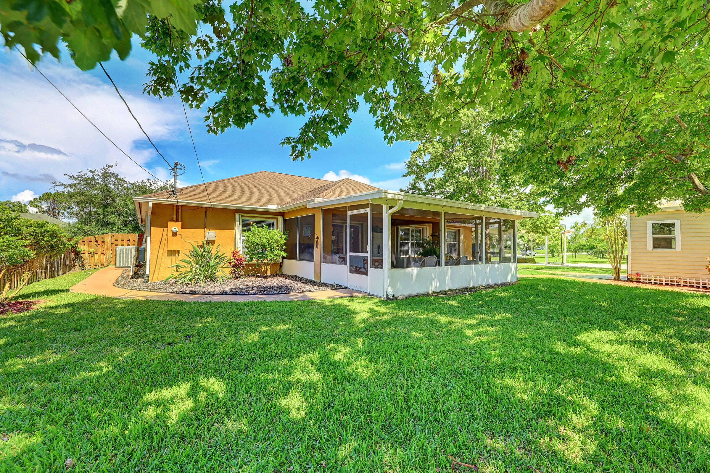 4638 Southwest Inagua Street Port St. Lucie, FL 34953 - Photo 36 of 57 35_632a6953_4_5_6_7