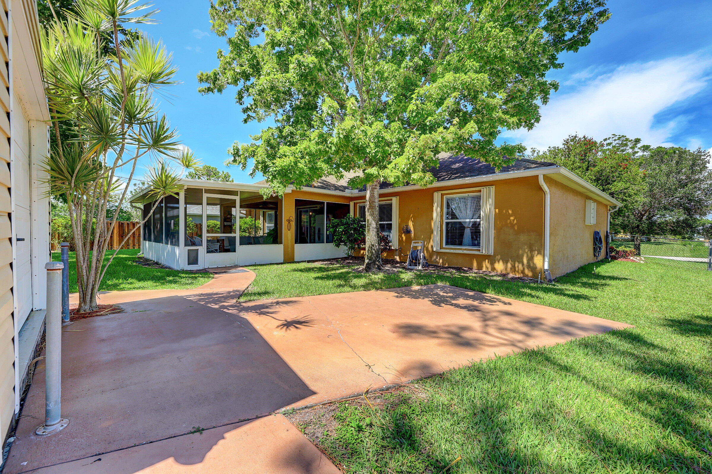 4638 Southwest Inagua Street Port St. Lucie, FL 34953 - Photo 38 of 57 37_632a6968_69_70_71_72