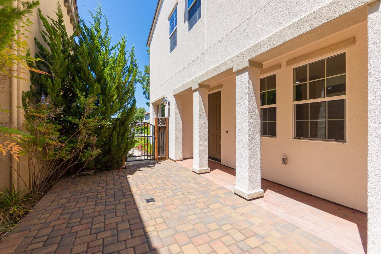 4232 Astor Hollow Street San Ramon, CA 94582 - Photo 4 of 37 a view of a house with a backyard