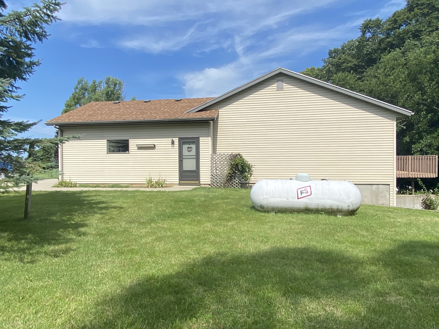 18774 Hillside Road Morrison, IL 61270 - Photo 2 of 17
