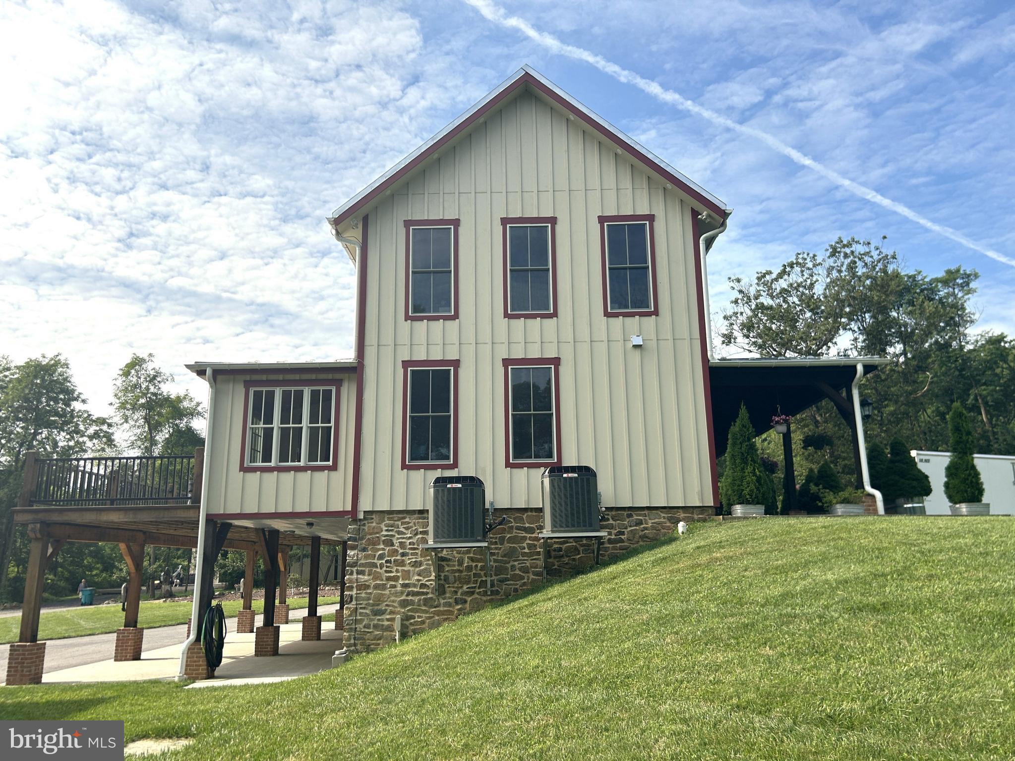 14301 Tower Road Smithsburg, MD 21783 - Photo 5 of 127