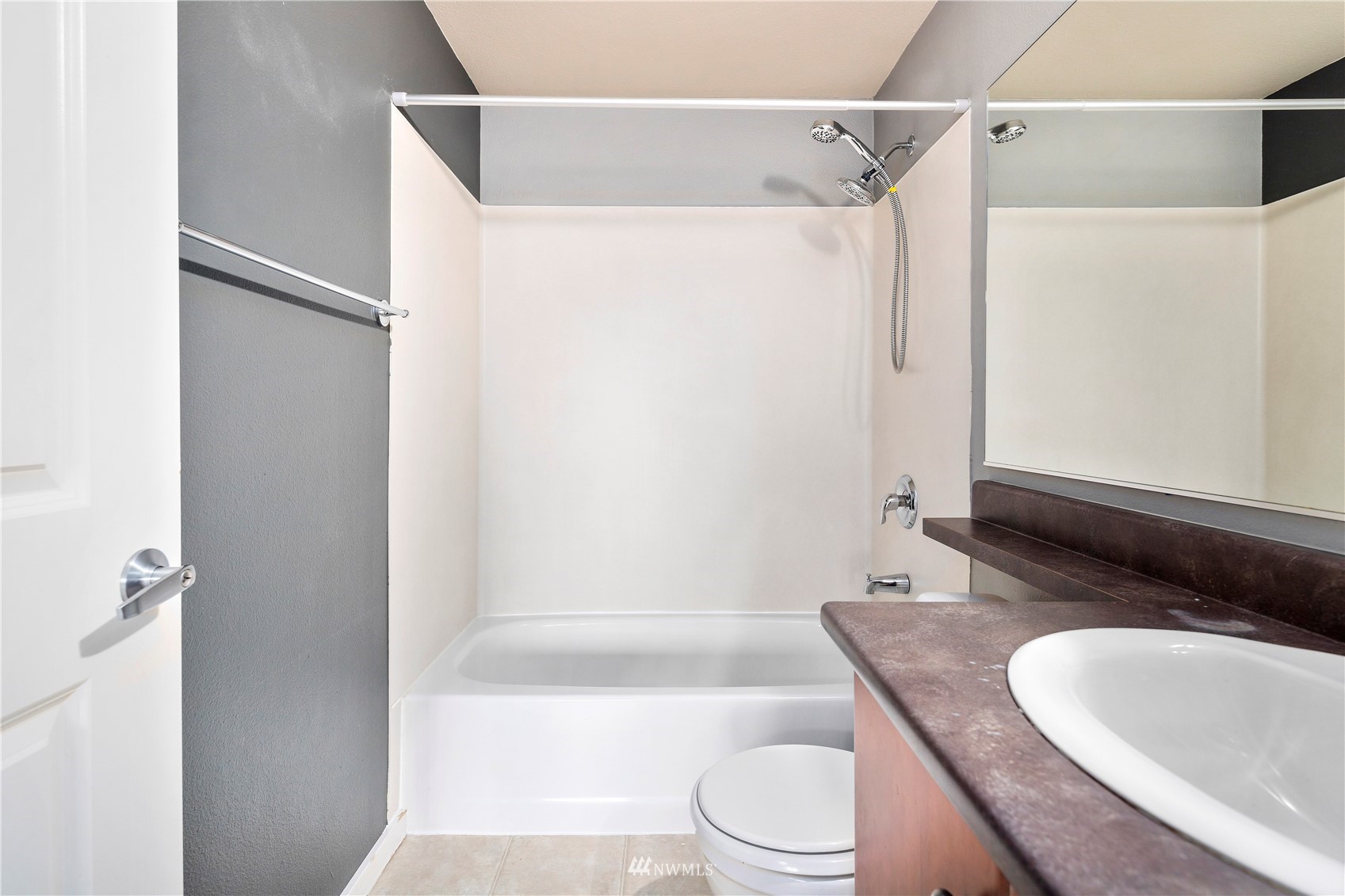 12404 East Gibson Road, Unit K302 Everett, WA 98204 - Photo 19 of 35 Gallery Image 19