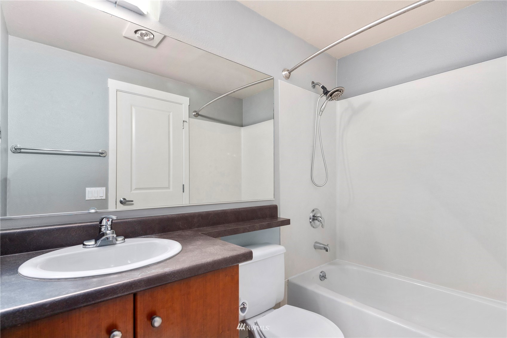 12404 East Gibson Road, Unit K302 Everett, WA 98204 - Photo 20 of 35 Gallery Image 20