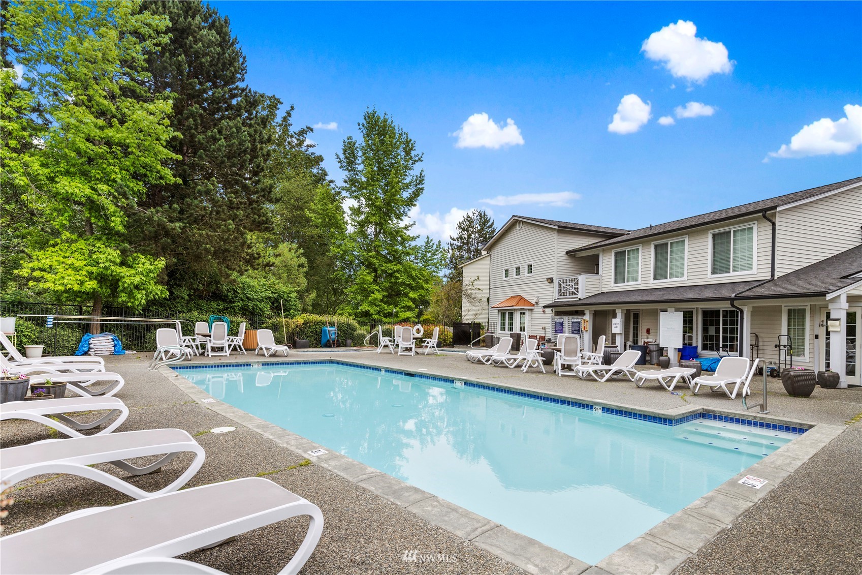 12404 East Gibson Road, Unit K302 Everett, WA 98204 - Photo 29 of 35 Gallery Image 29