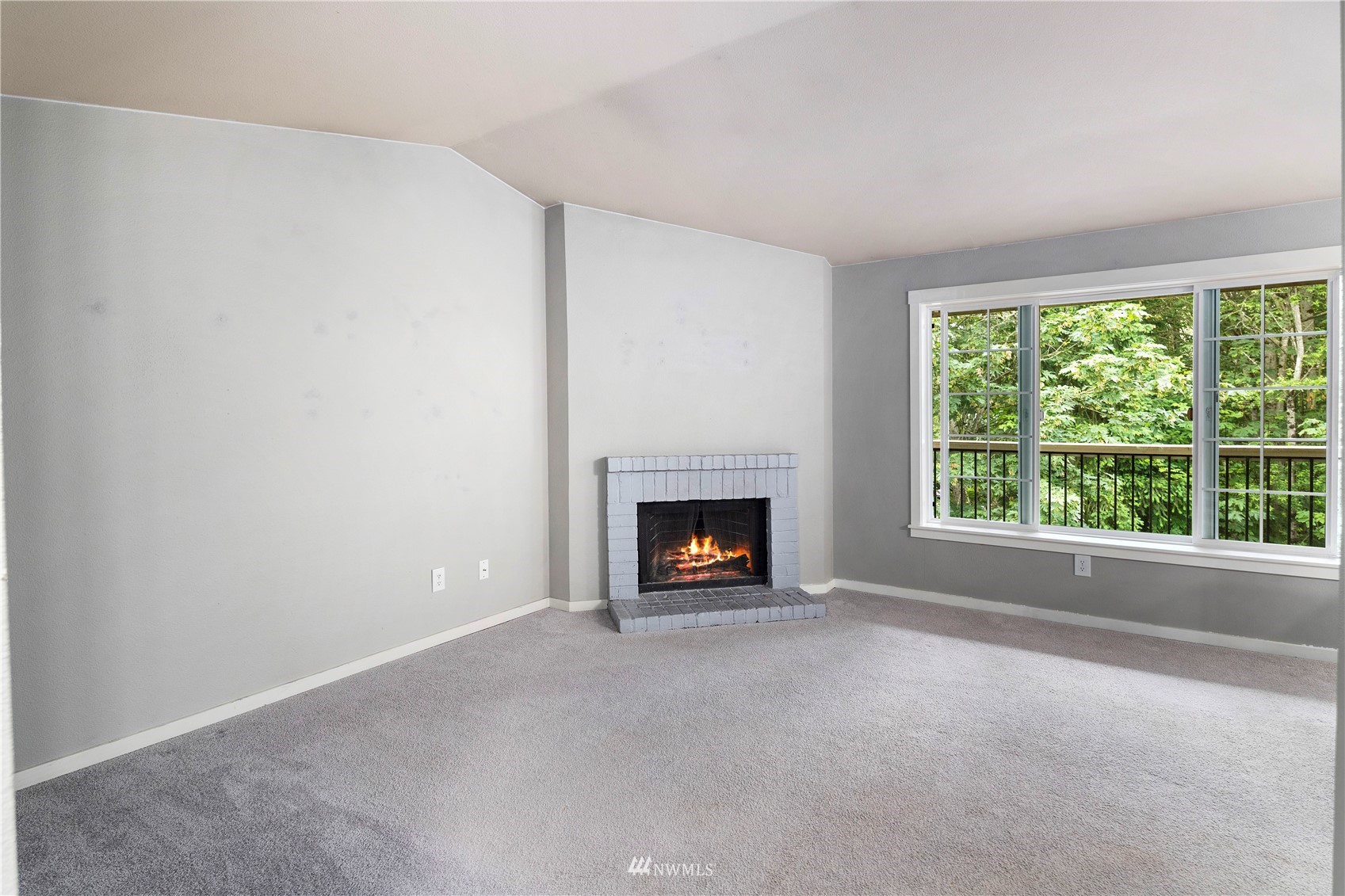 12404 East Gibson Road, Unit K302 Everett, WA 98204 - Photo 9 of 35 Gallery Image 9