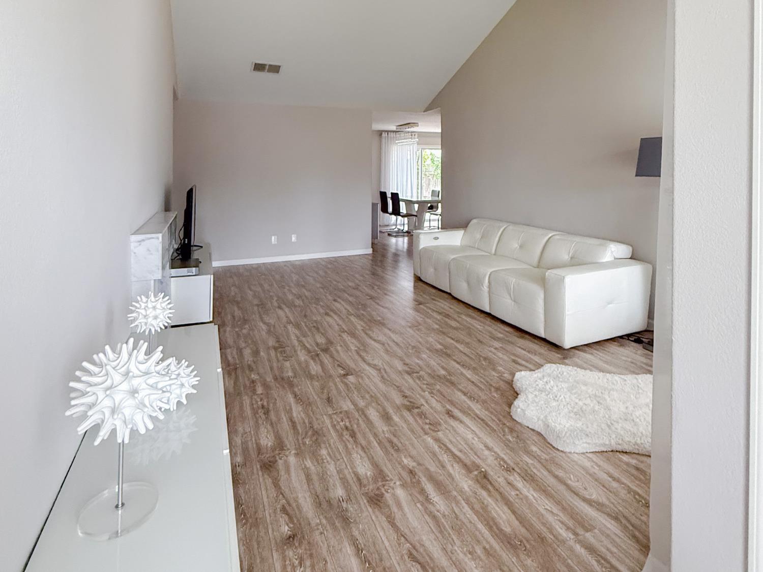 535 N Street Rio Linda, CA 95673 - Photo 7 of 33