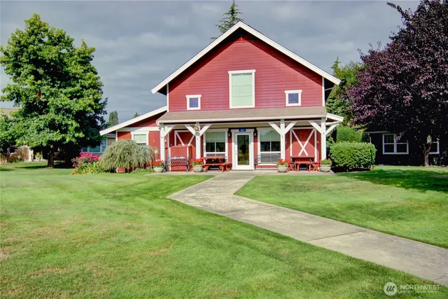 $539,500 | 800 Farmington Drive, Unit 6, Burlington, WA 98233