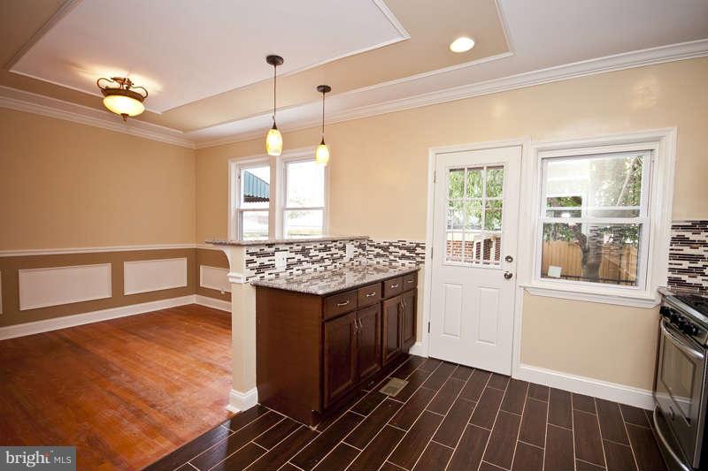 1526 Shadyside Road Baltimore, MD 21218 - Photo 8 of 30 Kitchen