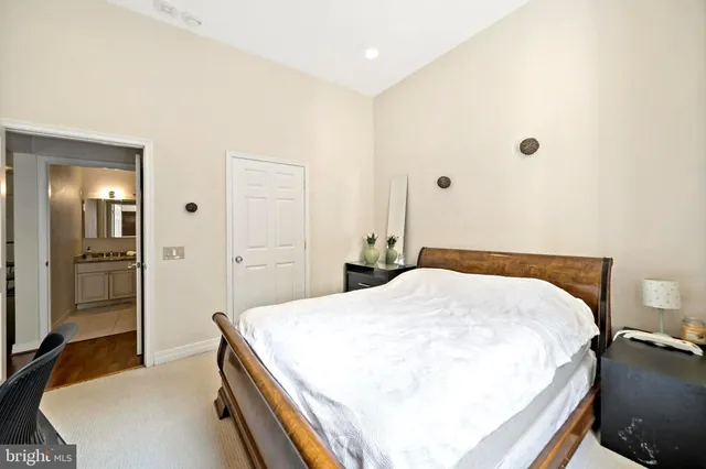 a view of walk in closet