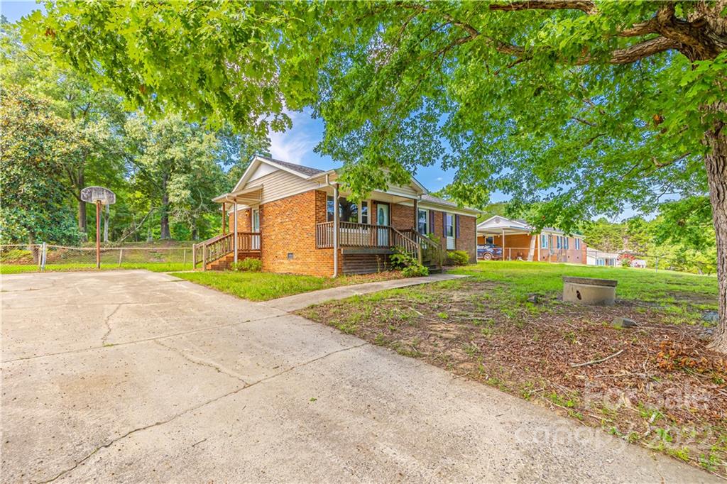 146 Eller Road Gastonia, NC 28056 - Photo 4 of 29