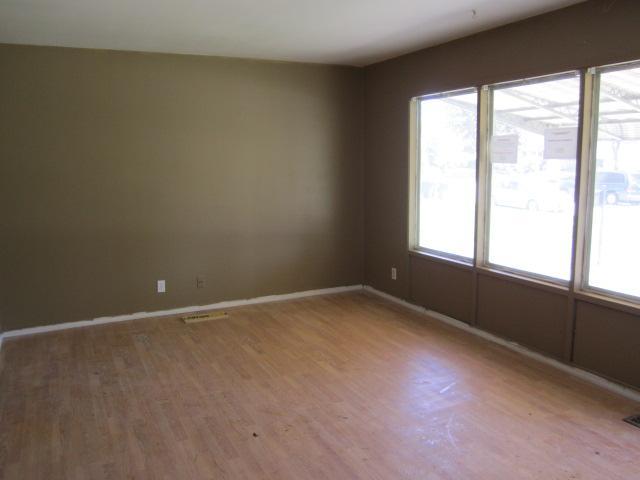 825 Sunview Road Reynoldsburg, OH 43068 - Photo 3 of 4