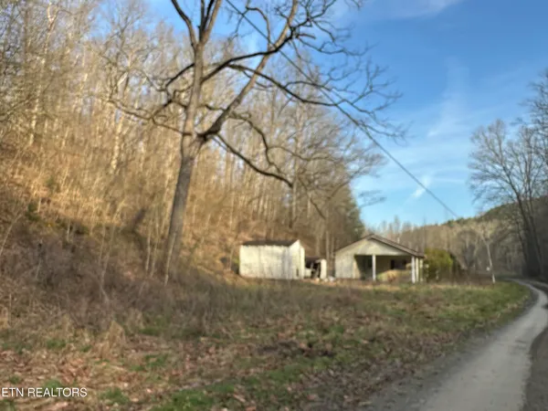 $175,000 | 2144 Yellow Branch Road, Rose Hill, VA 24281