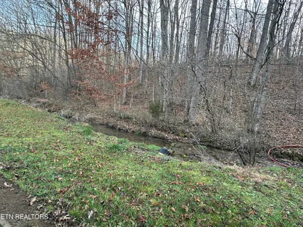 $175,000 | 2144 Yellow Branch Road, Rose Hill, VA 24281